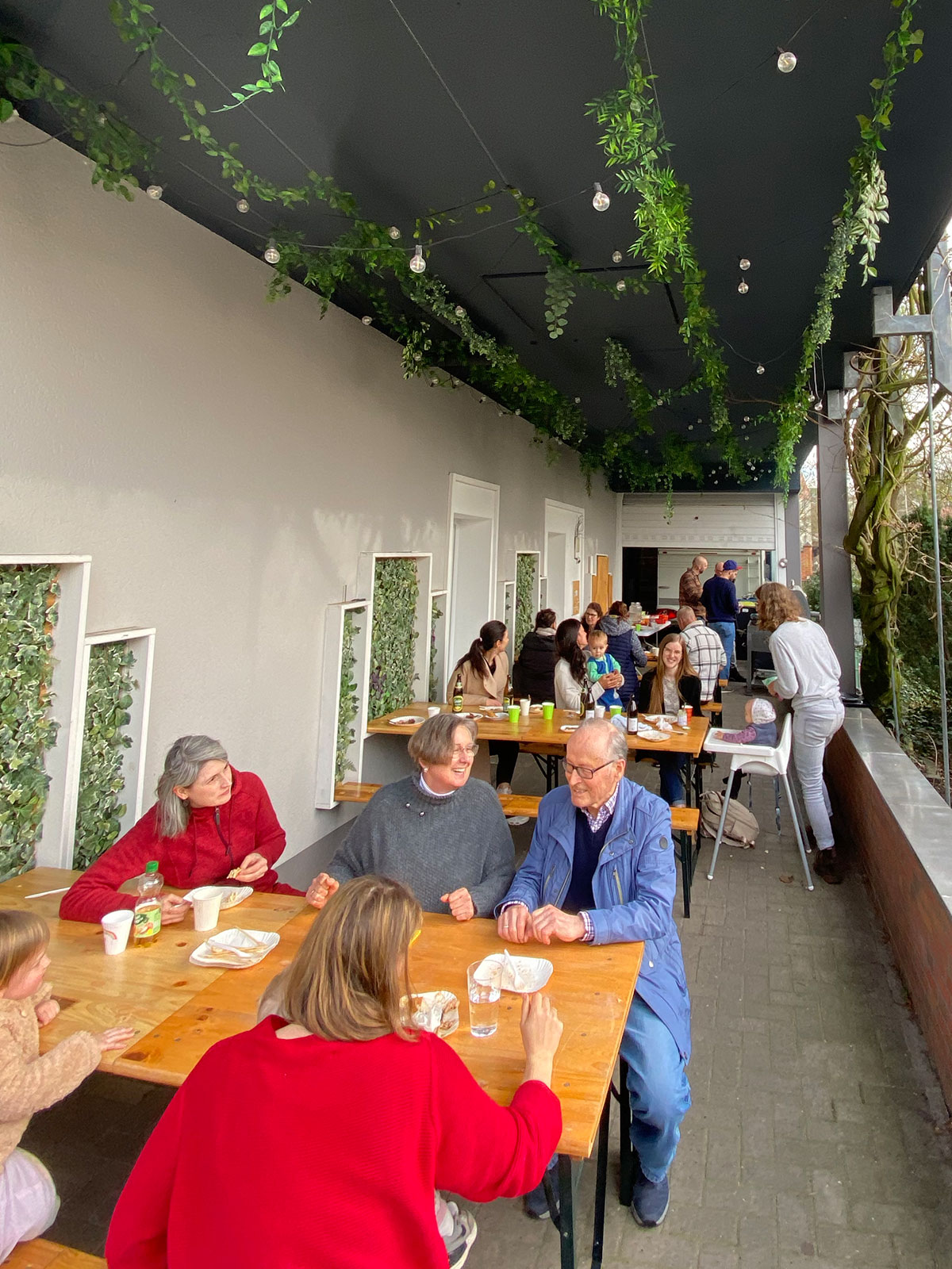 Versammeln am Tisch